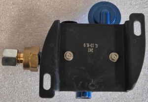 IGT Bulkhead Euro Gas Regulator 10mm Outlet With Manometer